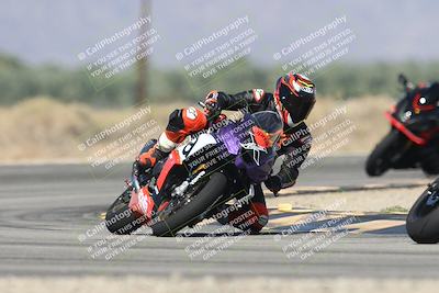 media/Oct-13-2025-Moto Forza (Mon) [[a66d839500]]/3-B Group/Session 3 (Turn 16)/